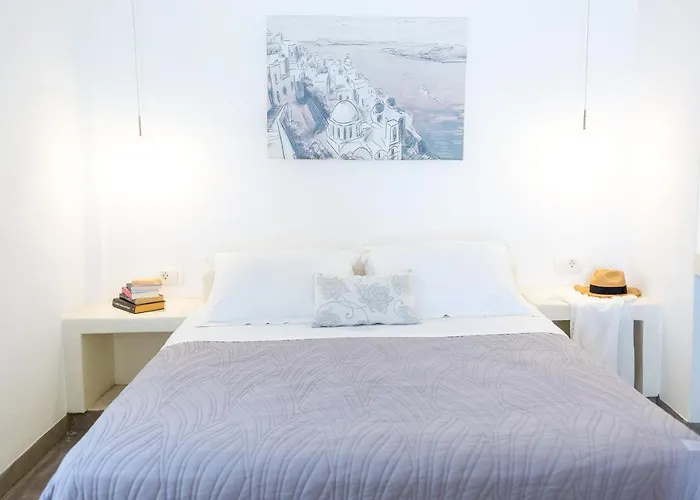 Acrothea And - Akrotiri Caldera - Santorini Akrotírion