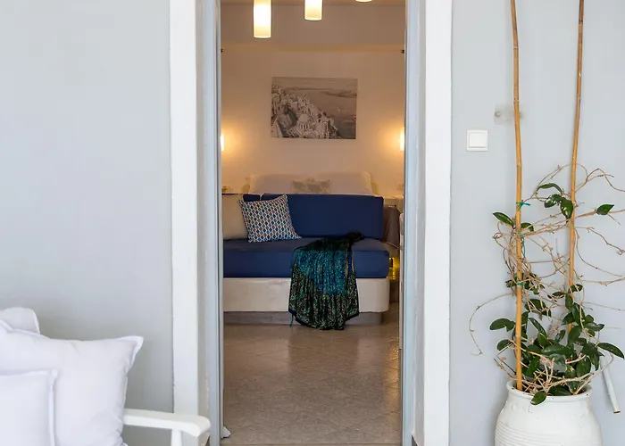 Acrothea And - Akrotiri Caldera - Santorini Akrotírion